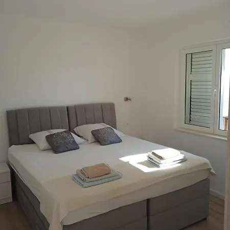 Galeb Apartment Primosten