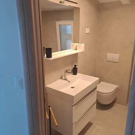 Apartment Galeb Primosten