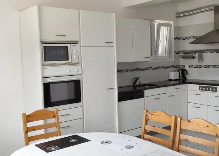 Galeb * プリモシュテン