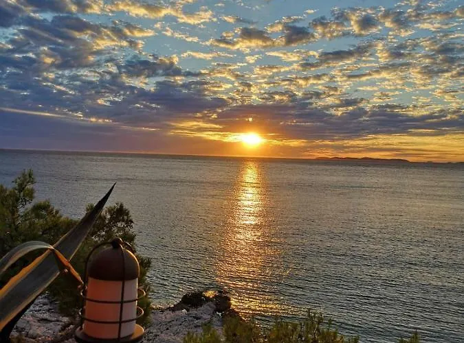 Galeb アパート *